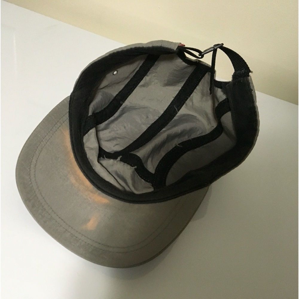 Supreme hat - Picture 2 of 3
